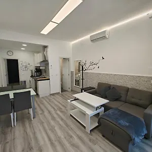 Zona Muy Tranquila Todo A Estrenar , Madrid España