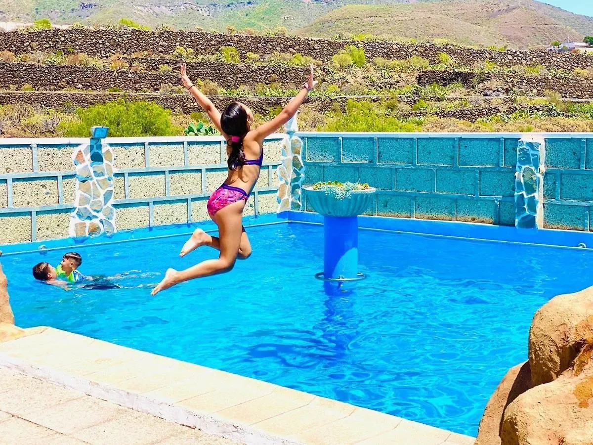 Country house Macaronesia Love Spa, Sauna Y Piscina Buzanada Spain